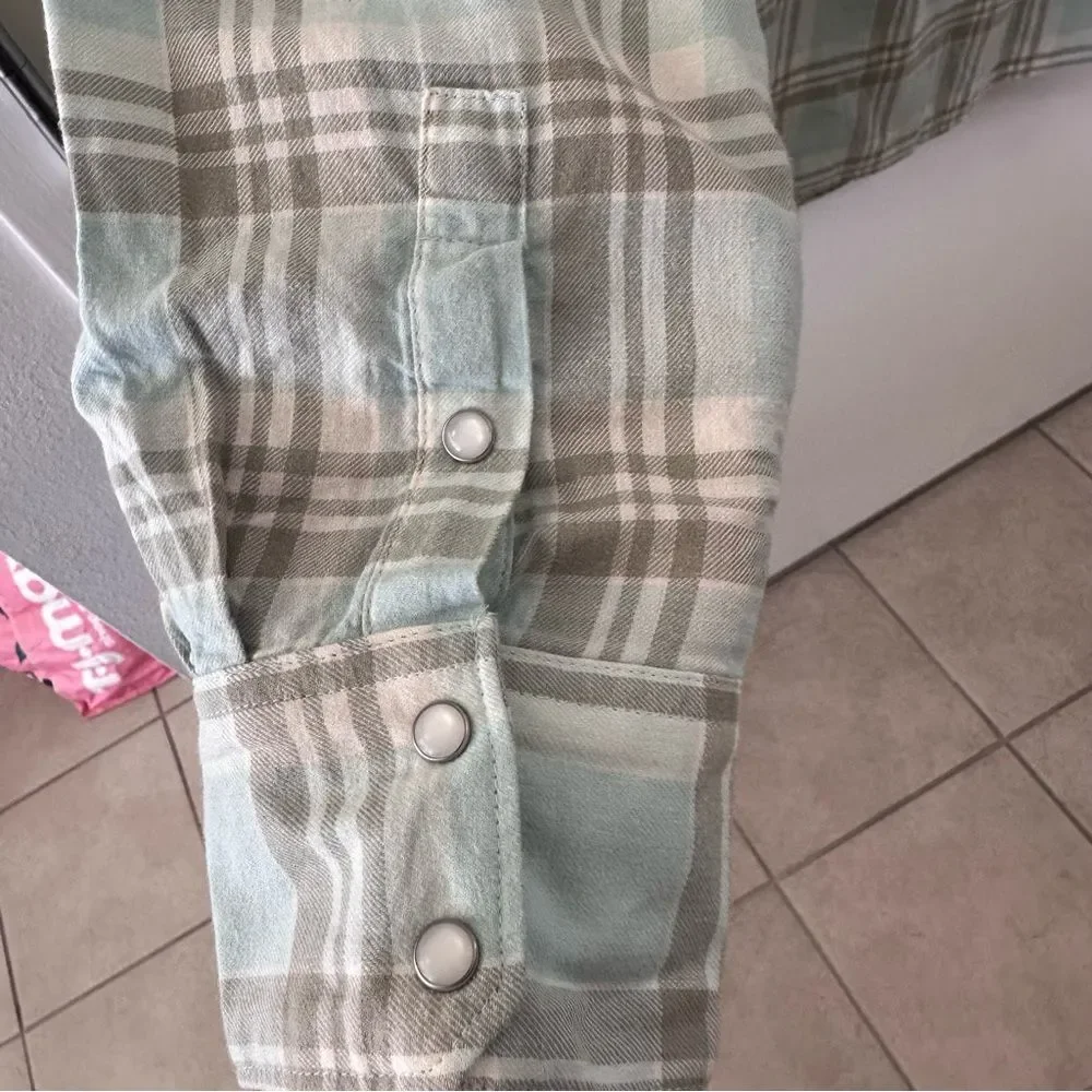 Levi's‎ Classic Fit Snap Front Long Sleeve Plaid Western Shirt